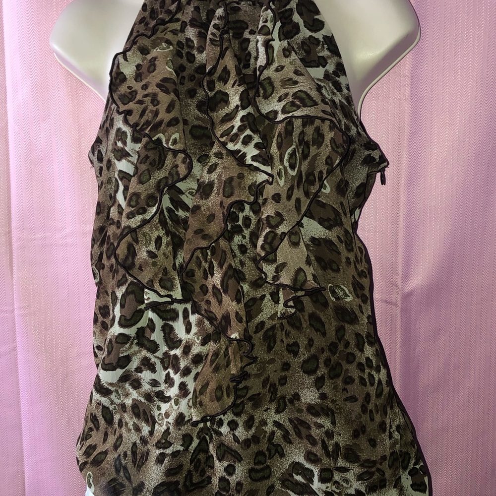Leopard print top